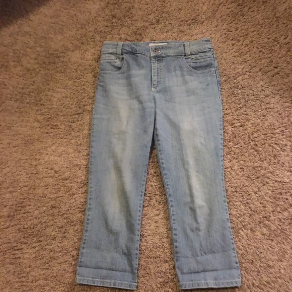 Denim Capris - Picture 4 of 8
